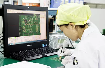 Referring to Bom and Gerber data, measure and test each material of the first piece board to ensure that the components attached to the production model during SMT processing fully meet customer requirements and prevent defects from flowing into the next process
